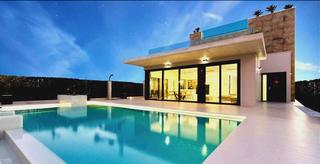 Chalet en Campoamor. Moderno chalet en orihuela costa