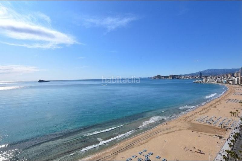 Foto 192be623-676a-4d7a-acc2-ad37434c97f7. Dachwohnung mit heizung parking pool in Playa Poniente Benidorm