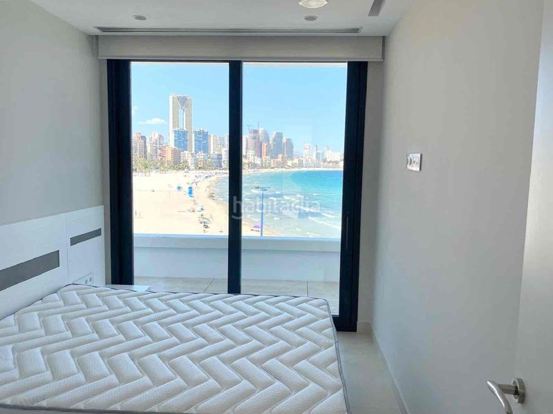 Foto 737381c9-6f67-423b-b395-e85ff2a4fa6c. Dachwohnung mit heizung parking pool in Playa Poniente Benidorm