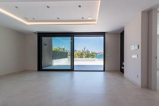 tic a Playa Poniente. Atico duplex amueblado de lujo al pied del mar  benidorm