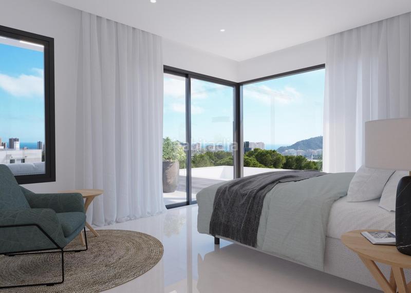 Foto 1a0c78de-ed9e-43b5-a44f-4f49d6184b6b. Chalet villa excepcional con piscina y vistas al mar en Finestrat