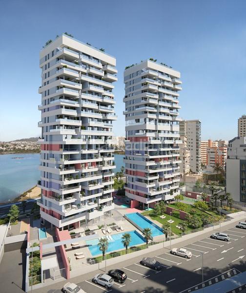 Foto fd9cc445-e497-47c9-a081-419800e8de6a. Piso s con terrazas grande y vistas al mar e en Calp