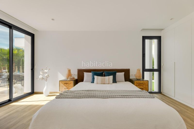 Foto 2d083b99-a1a4-42cb-889f-2241a03bc4ef. Casa adossada amb aparcament piscina a Monforte del Cid