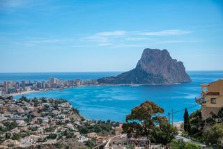 Xalet a Maryvilla. Villa con vistas panoramicas al al mar y al peñon  calpe