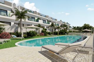 Dúplex a Los Balcones-Los Altos. Dúplex de planta alta con solárium  torrevieja