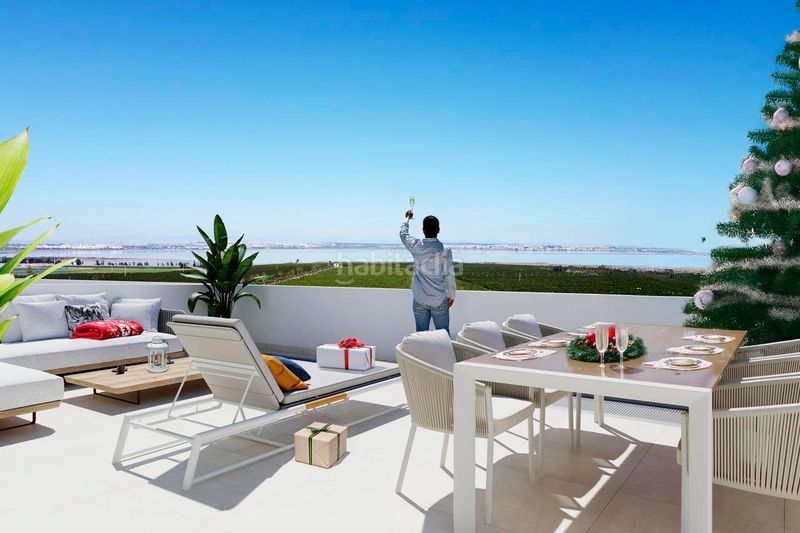 Foto f119a3dc-c3af-4e0c-be9d-3a646edd67c4. Dúplex amb aparcament piscina a Los Balcones-Los Altos Torrevieja