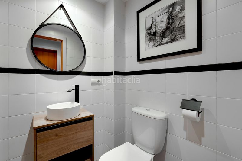 Foto 17a763d3-ad1d-4d01-a7e9-87195d522a50. Casa amb aparcament a Mercado Alicante