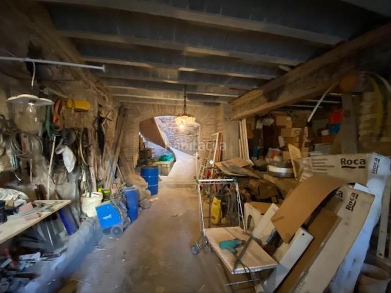 Foto aec5e658-f317-4784-852f-961528efb231. Casa adossada a Duesaigües