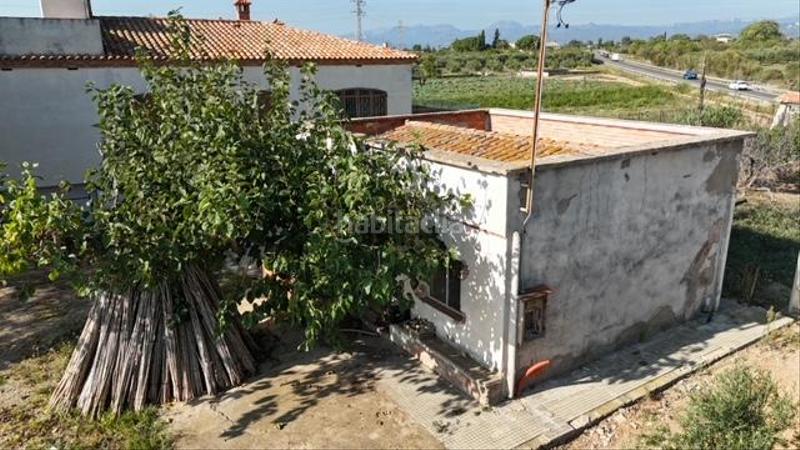 Foto 2bb23578-f819-49ff-965e-99fcb6e98630. Bauernhof in Riudoms