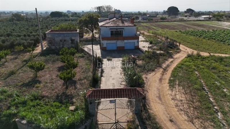 Foto cb73165e-7aa6-4e3a-9a7f-1b73c63e2441. Bauernhof in Riudoms