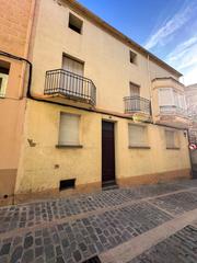 Semi detached house  Galanes. Gran casa de poble al casc antic