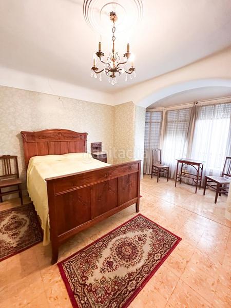 Foto 2659c9b2-167e-42f2-b245-f49c0a40d786. Casa adosada gran casa de poble al casc antic en Riudoms