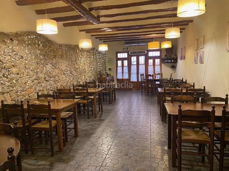 Foto 859d510a-06d9-41ac-a36b-0156fd929869. Semi detached house in Botarell