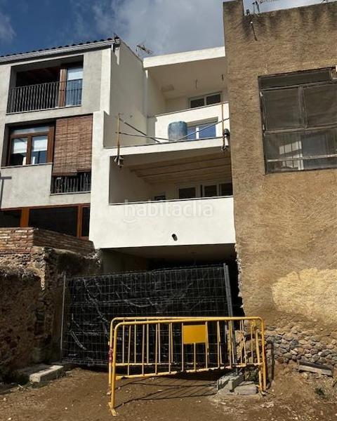 Foto 31b52304-5d0d-46e0-830b-468b6fe20796. Casa adossada amb aparcament a Riudoms