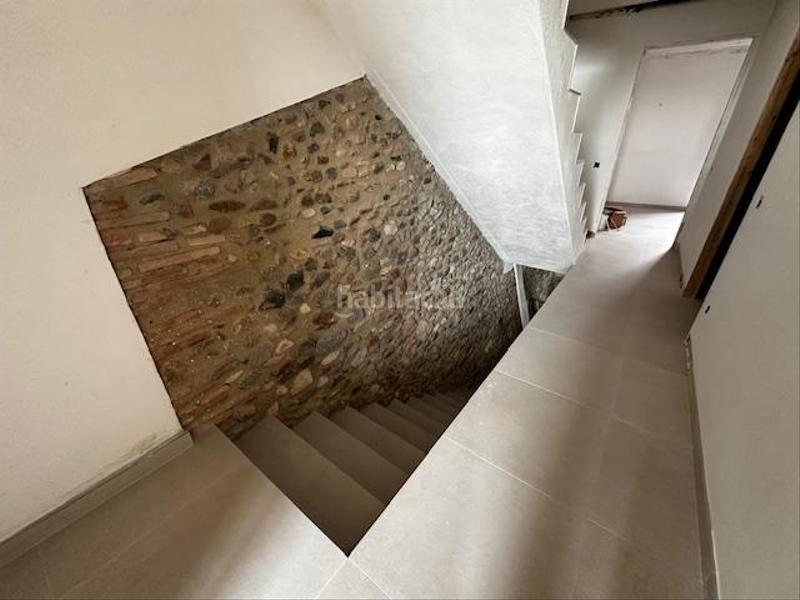 Foto 87d554e1-4336-467f-ab89-ea7e8997424f. Casa adossada amb aparcament a Riudoms