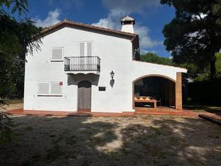 Location Mas  Campas (p49 p17). Masia reformada i amb piscina