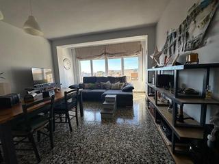 Flat in PRIMER D'OCTUBRE