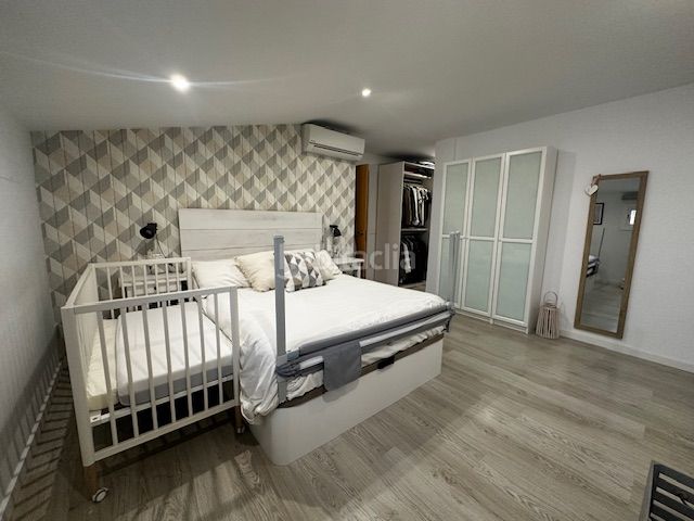 Foto 4538c231-a93b-404b-9ff2-35d877e89743. Dúplex amb aparcament a Montbrió del Camp