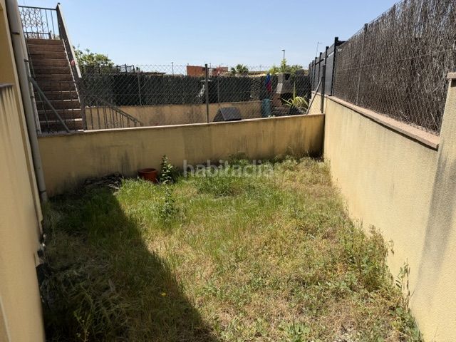 Foto 0aa81859-37e3-42cb-b422-cbb8ff953e0f. Casa adossada amb aparcament a Migjorn Reus