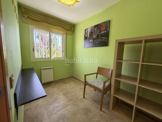 Foto 4cc2bf74-3fa4-409f-a7d9-51662e90b935. Casa adossada amb aparcament a Migjorn Reus