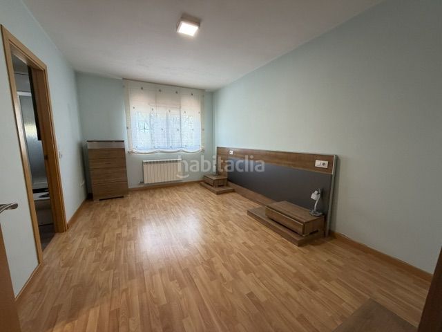 Foto aa35fc86-d527-47c9-a761-780e0624c38f. Casa adossada amb aparcament a Migjorn Reus