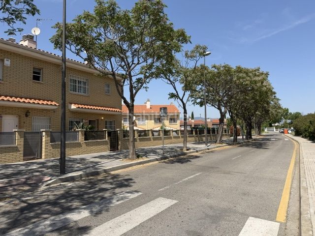 Foto cac7bfba-bd10-4737-9195-bb6b4253dbf5. Casa adossada amb aparcament a Migjorn Reus