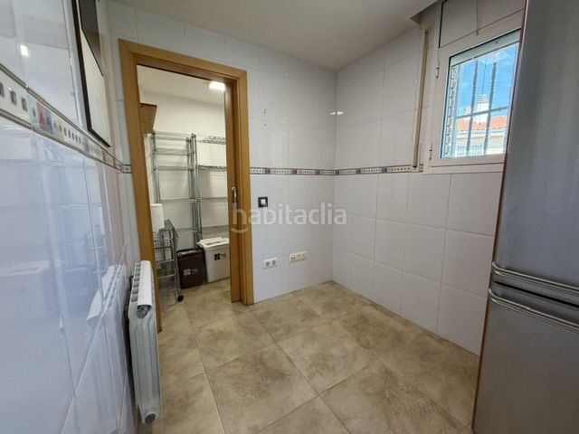 Foto e0af19e0-09ae-4a96-b93f-3f828ae914fc. Casa adossada amb aparcament a Migjorn Reus