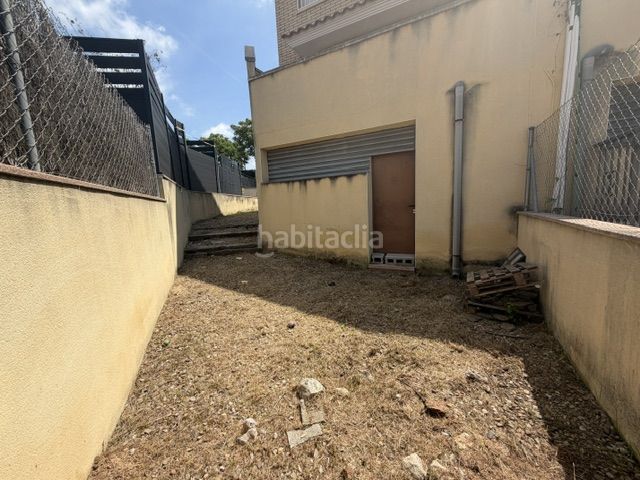 Foto aca0a75a-8ded-4e9c-8450-d8f32febda9f. Casa adossada amb calefacció aparcament a Migjorn Reus
