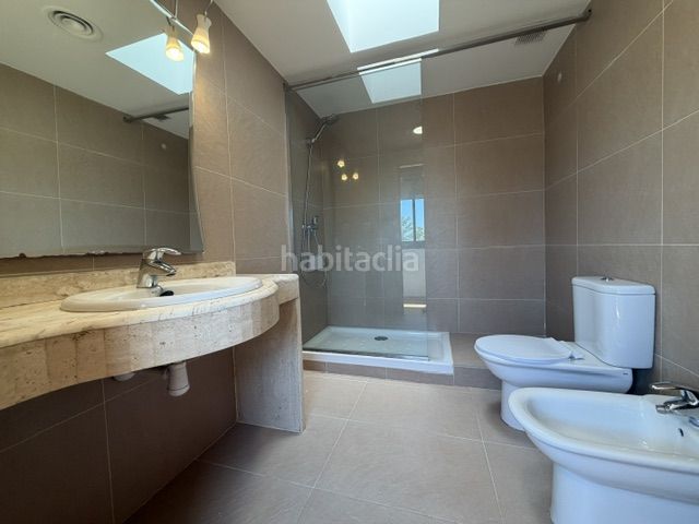 Foto 1f23b106-6217-4e70-b1e0-77414ccdb1d5. Xalet amb calefacció aparcament piscina a Quatre Camins Cambrils
