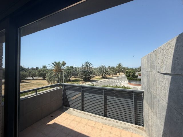 Foto 74b70433-b890-4bab-b3c9-7b162e332a92. Xalet amb calefacció aparcament piscina a Quatre Camins Cambrils