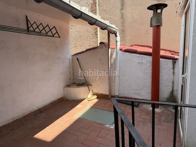Foto f28e0af5-40bb-43bf-970e-48129dd563f9. Casa adosada casa de poble al centre en Riudoms