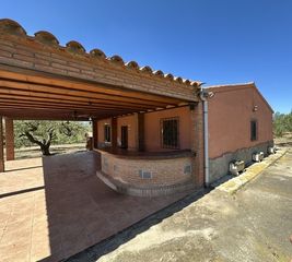 Masia  Coll d'en boch (p43 pc84). Finca rústica amb masia