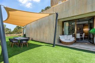 Pis a Residencial Begur-Esclany. Vivienda nueva a estrenar junto a la playa de sa riera. amplias