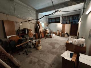 Local Comercial en N/a 80. Venta o alquiler con opcion de compra