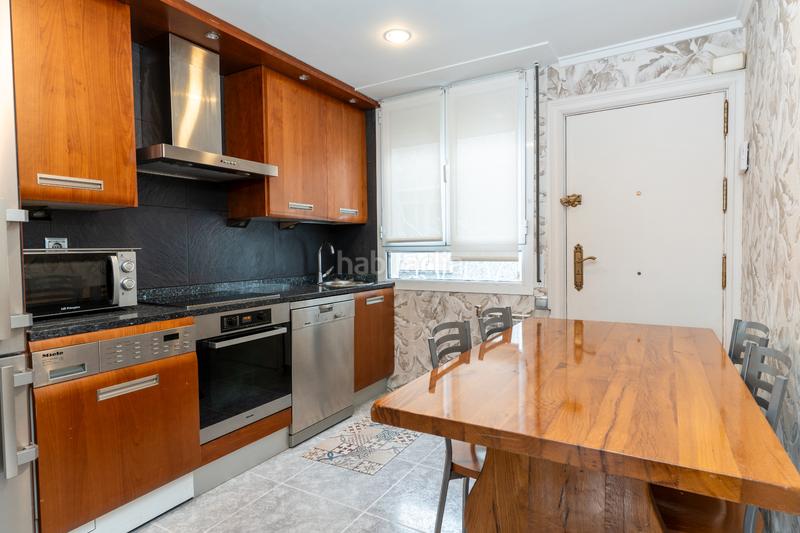 Foto 4026ab41-8307-4b10-90b8-86c43202ec0a. Ático  en venta en cl manuel iradier en Ensanche Vitoria - Gasteiz