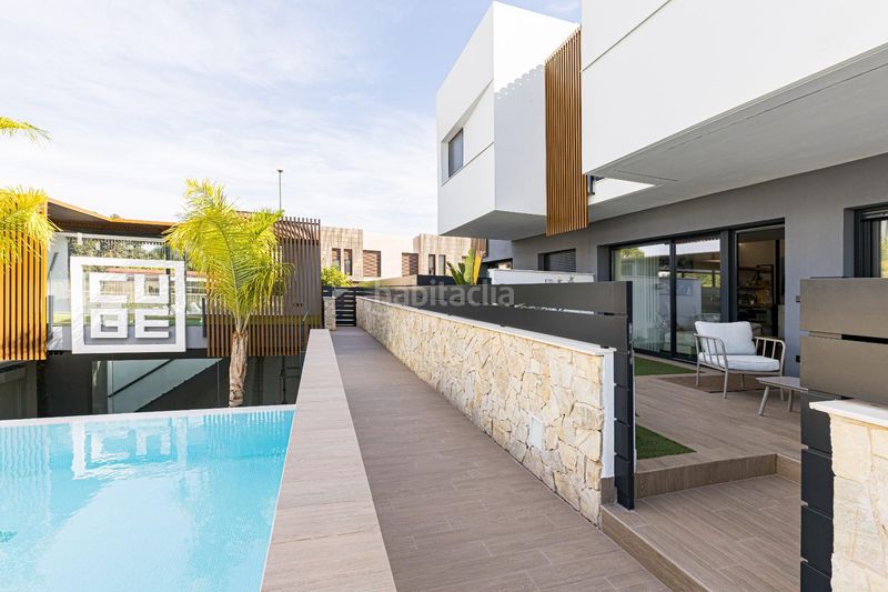 Foto 49cd1be1-1951-4603-bf4b-820b9959ddf9. Casa adossada amb aparcament piscina a Guadalupe Murcia