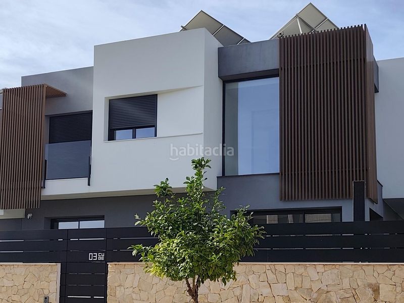 Foto dbeca091-cfeb-47df-aedb-f6c280d2d8b2. Casa adossada amb aparcament piscina a Guadalupe Murcia