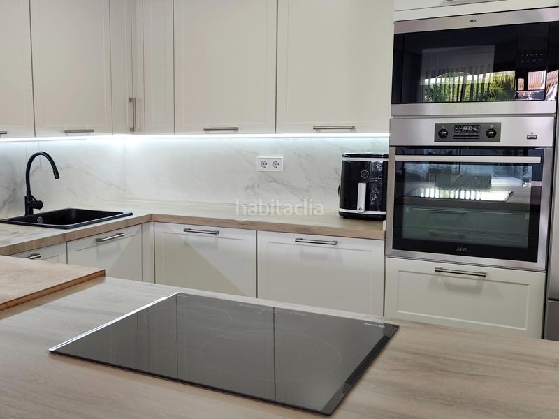 Foto eb65e874-241f-46f0-aa93-46b14a5f0776. Casa adossada amb aparcament piscina a Guadalupe Murcia