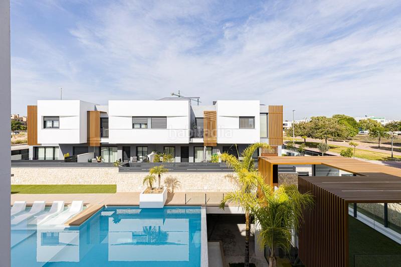 Foto eff12834-fe85-49bc-a539-ad3a6fa4840e. Casa amb aparcament piscina a Guadalupe Murcia