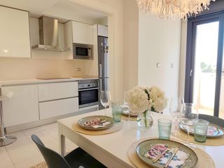 Pis  Avenida escultor antonio campillo. Piso en avenida escultor antonio campillo, zona avda. juan carlo