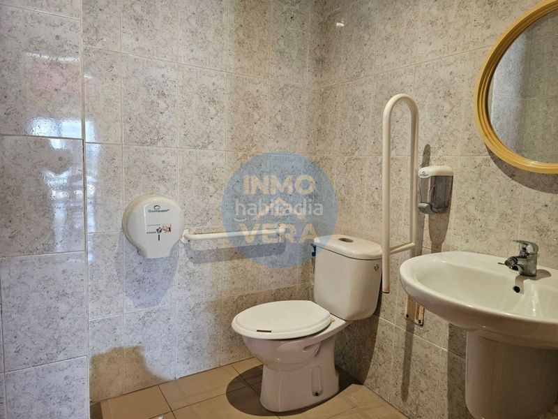 Foto f8dc99a1-c379-44fe-bfec-50d5ba841d2f. Local comercial a pueblo de Cullera Cullera
