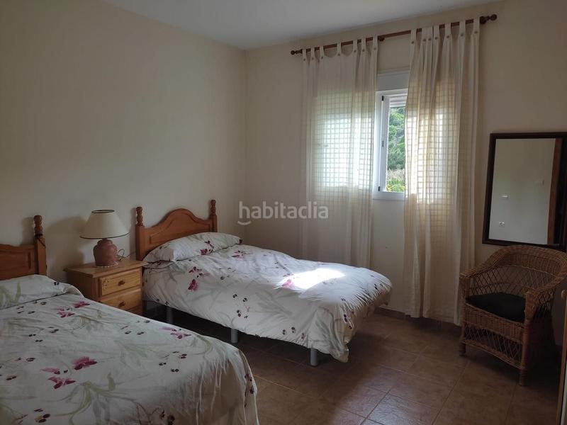 Foto a1af7a94-bec9-4cc9-b53f-bcc2a55e7d3a. Chalet en Los Llanos Estepona