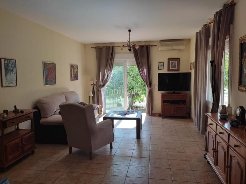 Foto e689bd98-b2a9-4a2a-b766-4eb62355a5da. Chalet en Los Llanos Estepona