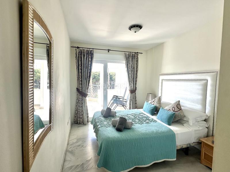 Foto 9796856f-bd56-4f31-9afe-141e3298b1b0. Apartamento en Calahonda Mijas