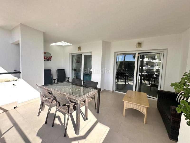 Foto b9e46866-345a-428c-91b6-7d0a595beaf4. Piccolo appartamento con parcheggio piscina in Calahonda Mijas