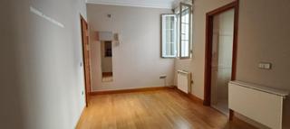 Apartament a Arapiles. Bonito apartamento junto a la glorieta san bernardo