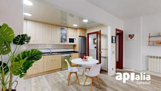 Appartement à Centre-Eixample-Can Llobet. Precioso piso reformado