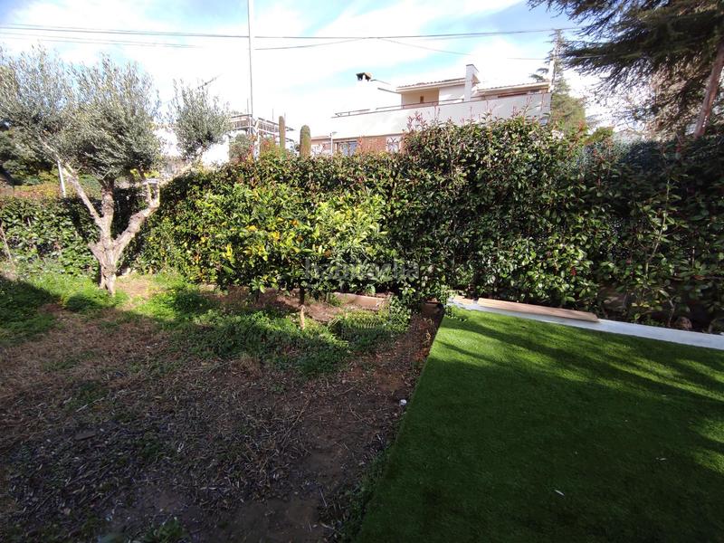 Foto b4ca5013-1dca-4e78-a2b2-b2fe8ada5cec. Chalet con riscaldamento parcheggio piscina in Can Font-Ca n'Avellaneda Castellar del Vallès