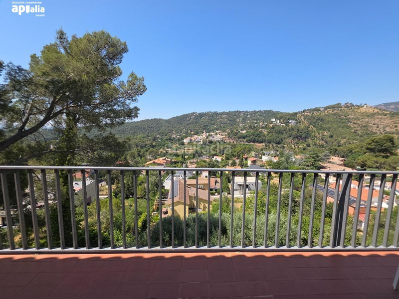 Foto 20ccdf6a-4942-466c-aa96-b5ba3a2c807f. Xalet a Airesol Castellar del Vallès