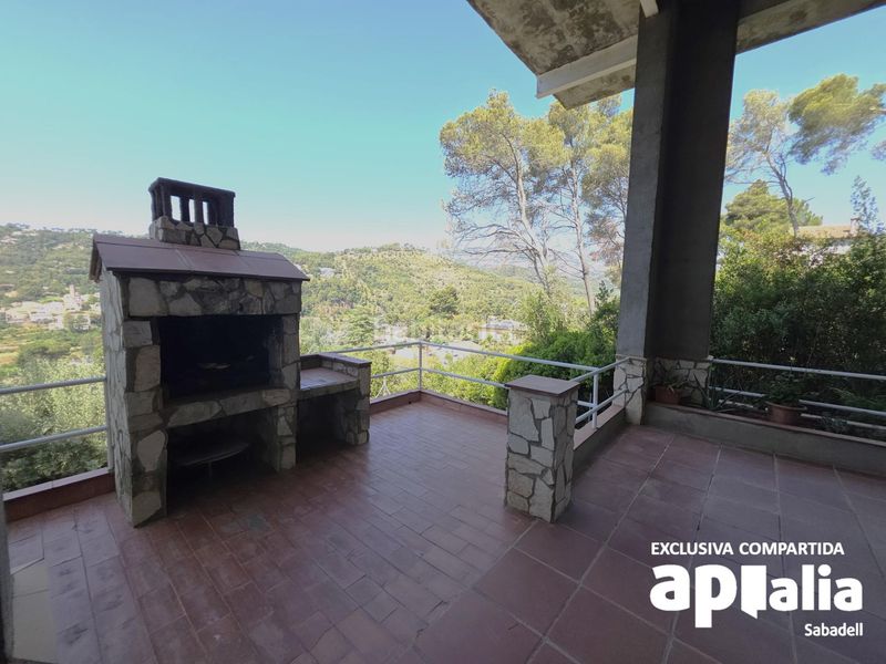 Foto 69b3c278-0342-42b5-a5ed-e7d282458cde. Xalet a Airesol Castellar del Vallès